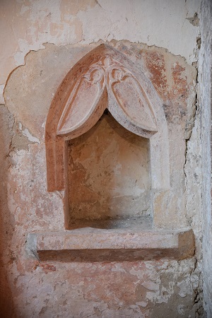 Fontaine de la chapelle Notre-Dame-de-la-Pitié de l'église de Villette-sur-Ain