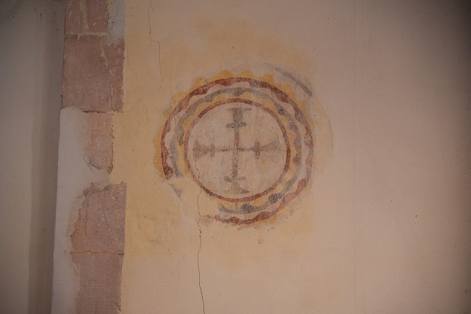 Croix de consécration de l'église de Valeins