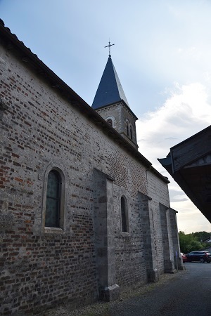 Façade nord de l'église de Baneins