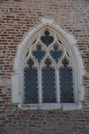 Façade nord de l'église de Chaneins